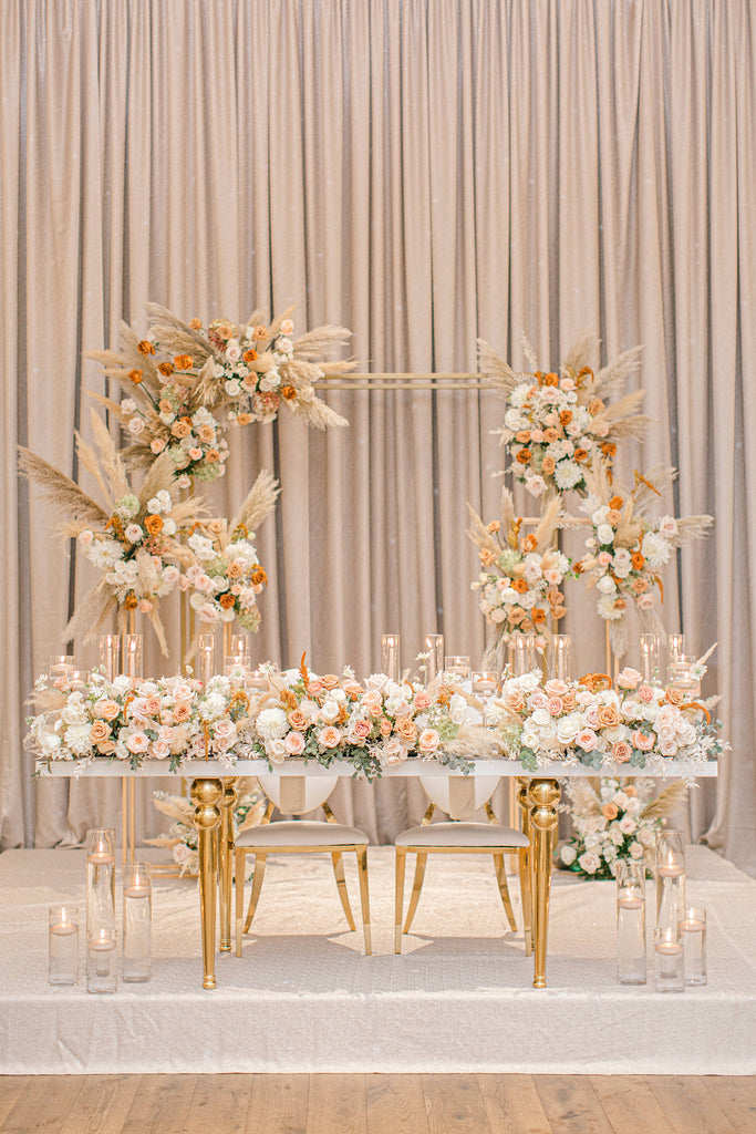 wedding table with flowers on 2