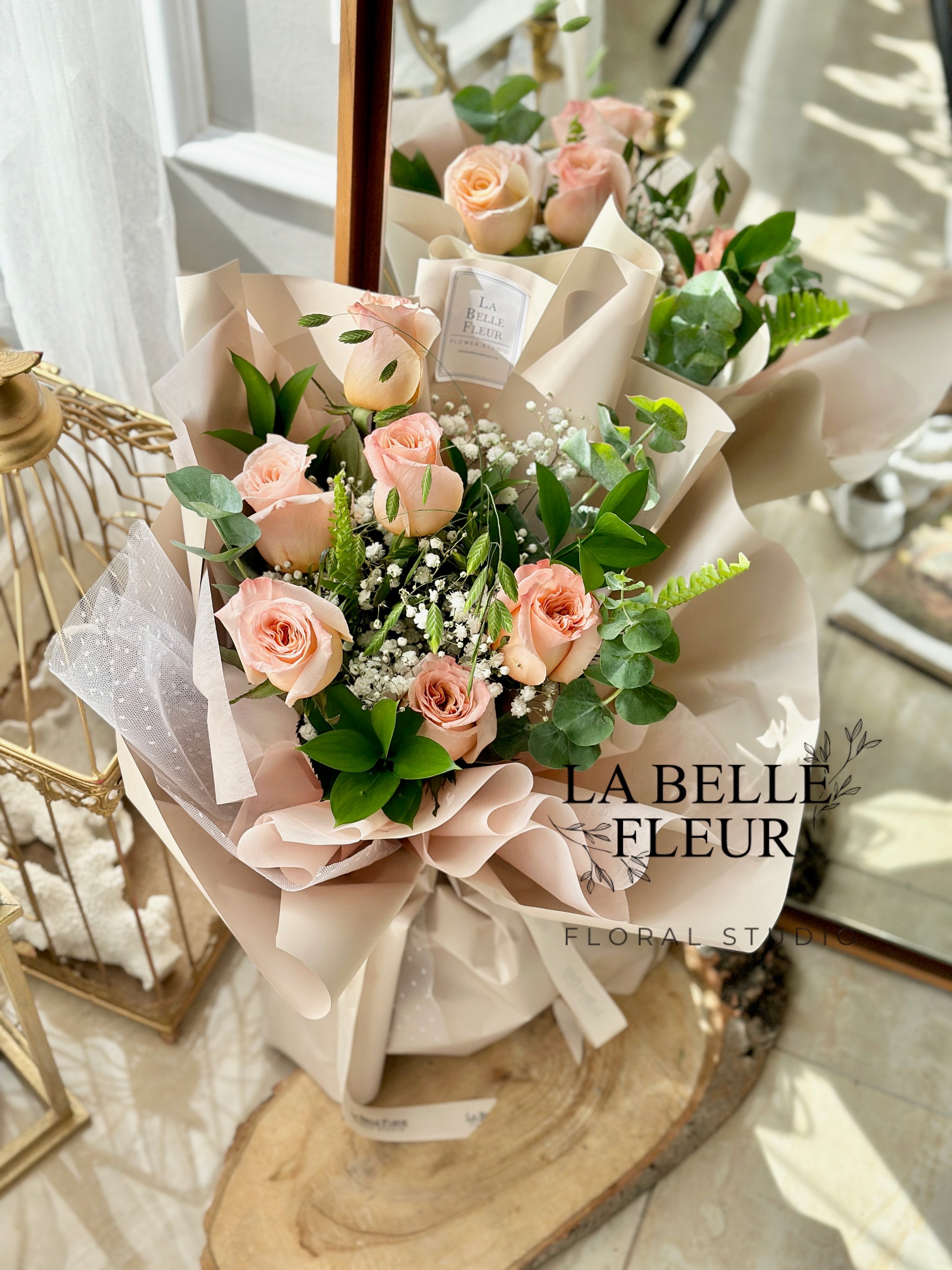 Shimmer Peach Roses Romantic Flower Bouquet | La Belle Fleur