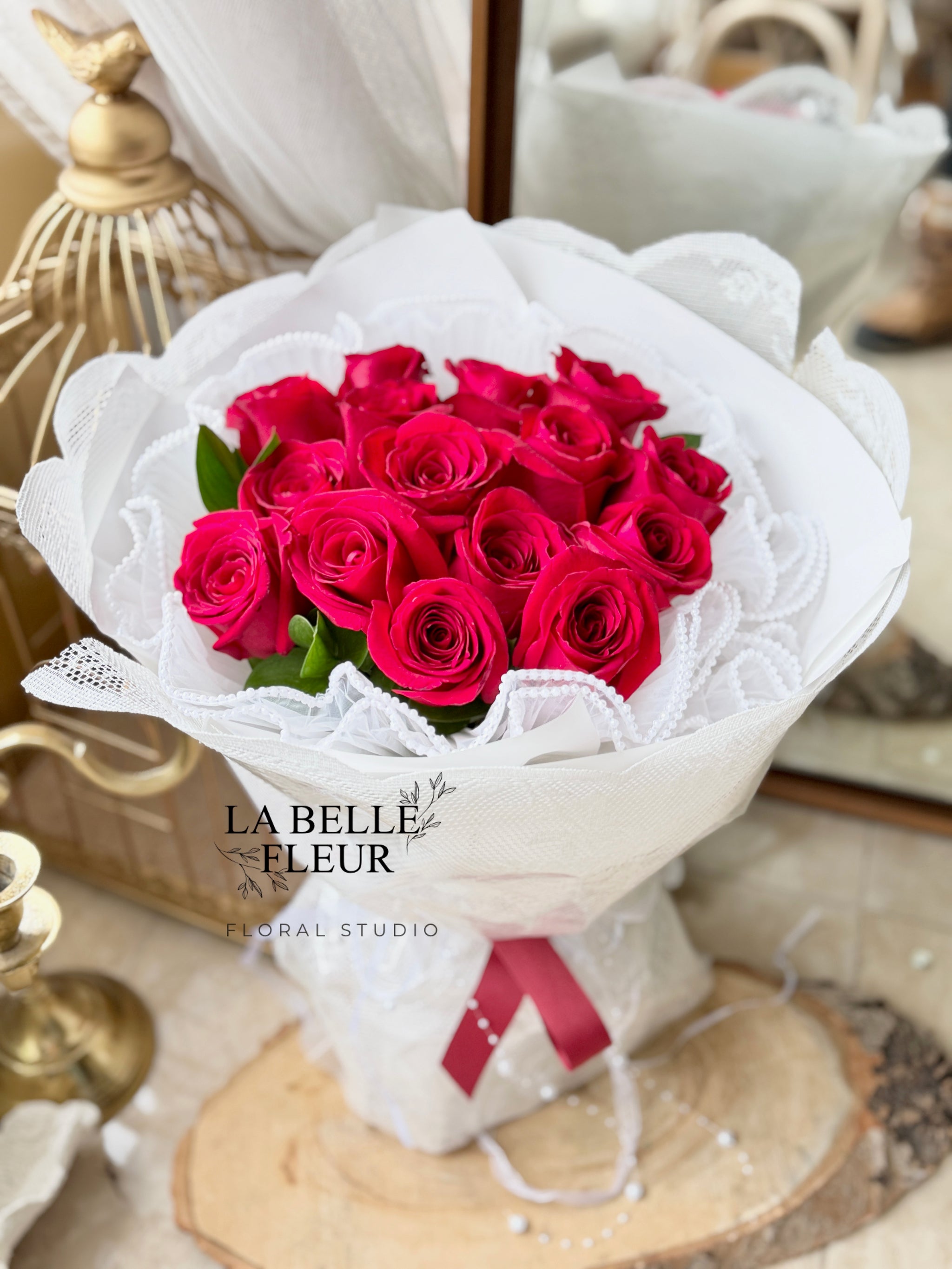 VDays - Be Mine Rose Bouquet (15, 23 Roses)