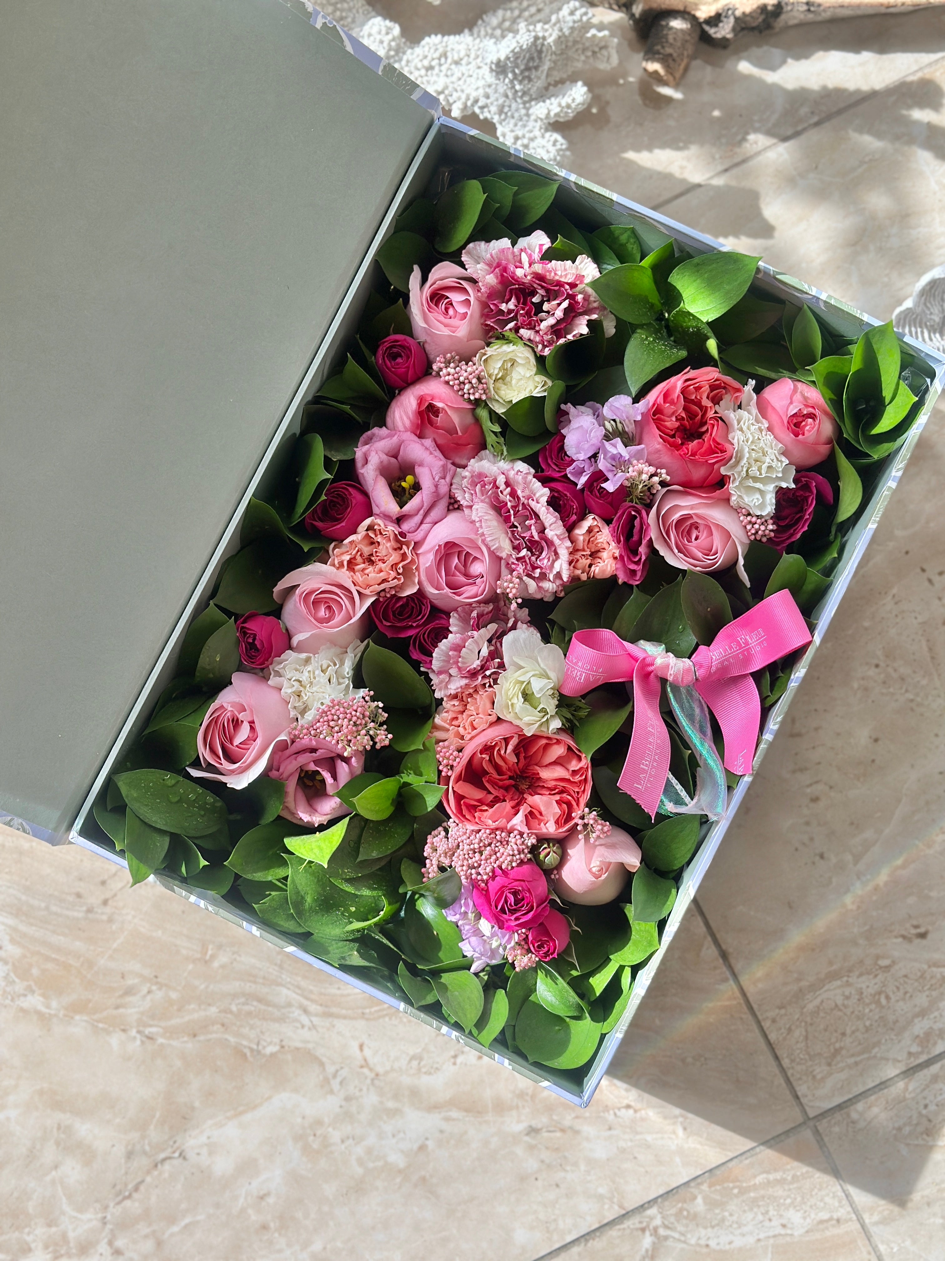 Box Labell's Personalized Custom Flower Initial Box | La Belle Fleur
