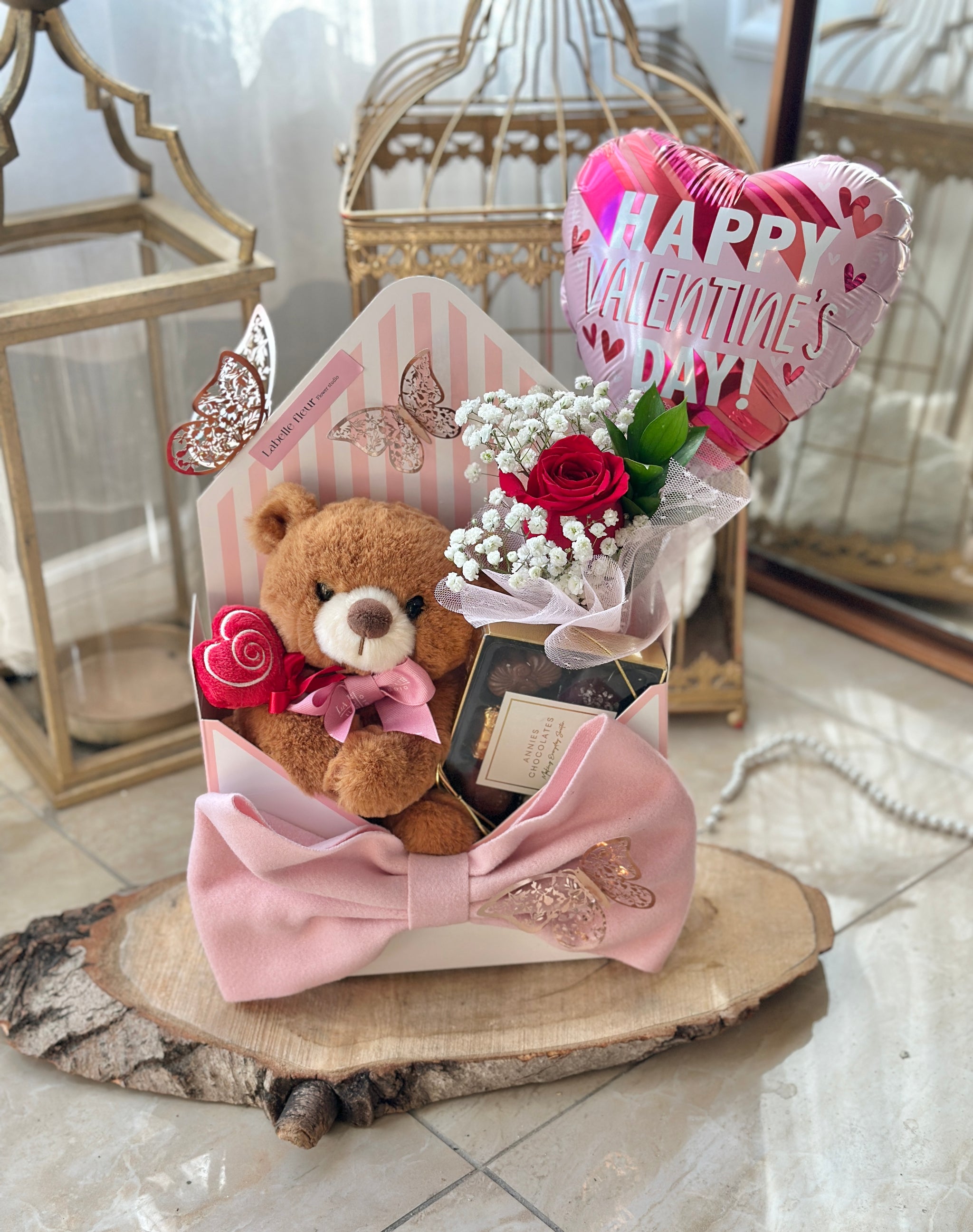 All-In-One Valentine’s Day Gift Set La Belle Fleur