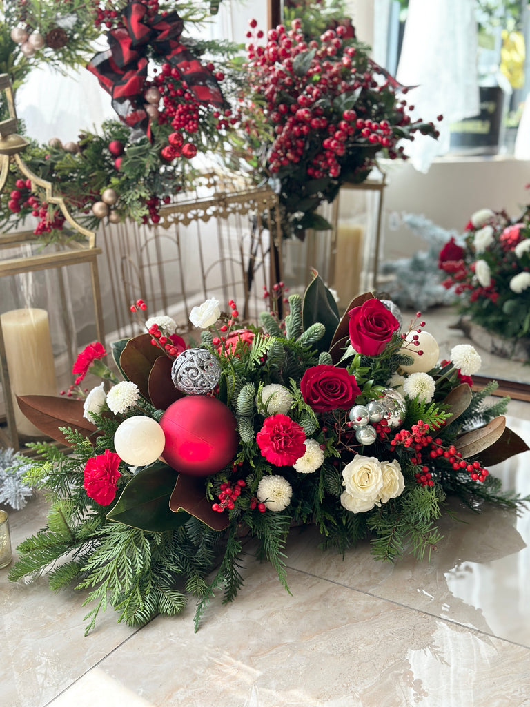 Holiday winter table long and low centerpieces