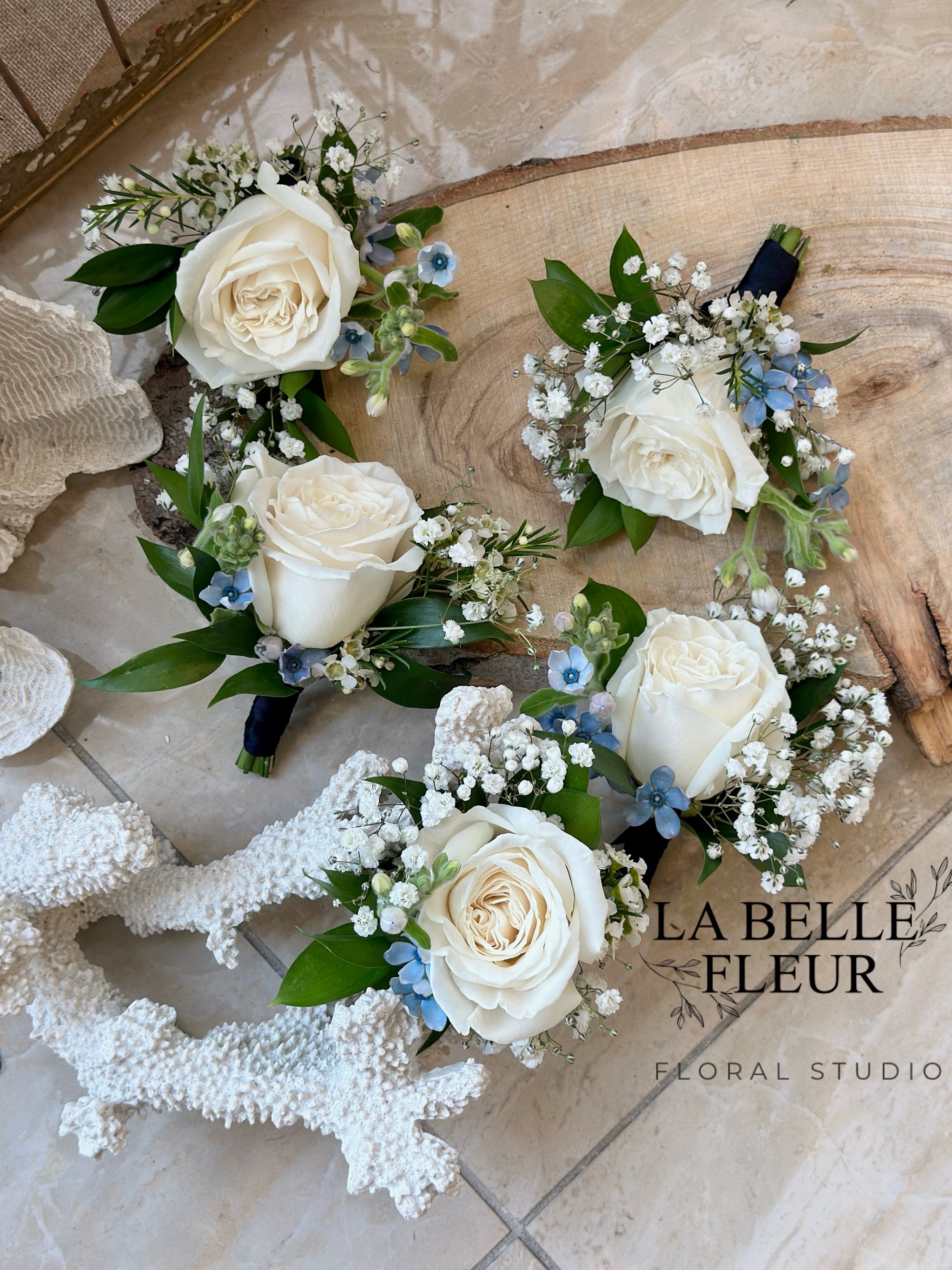 A La Carte Wedding Flowers
