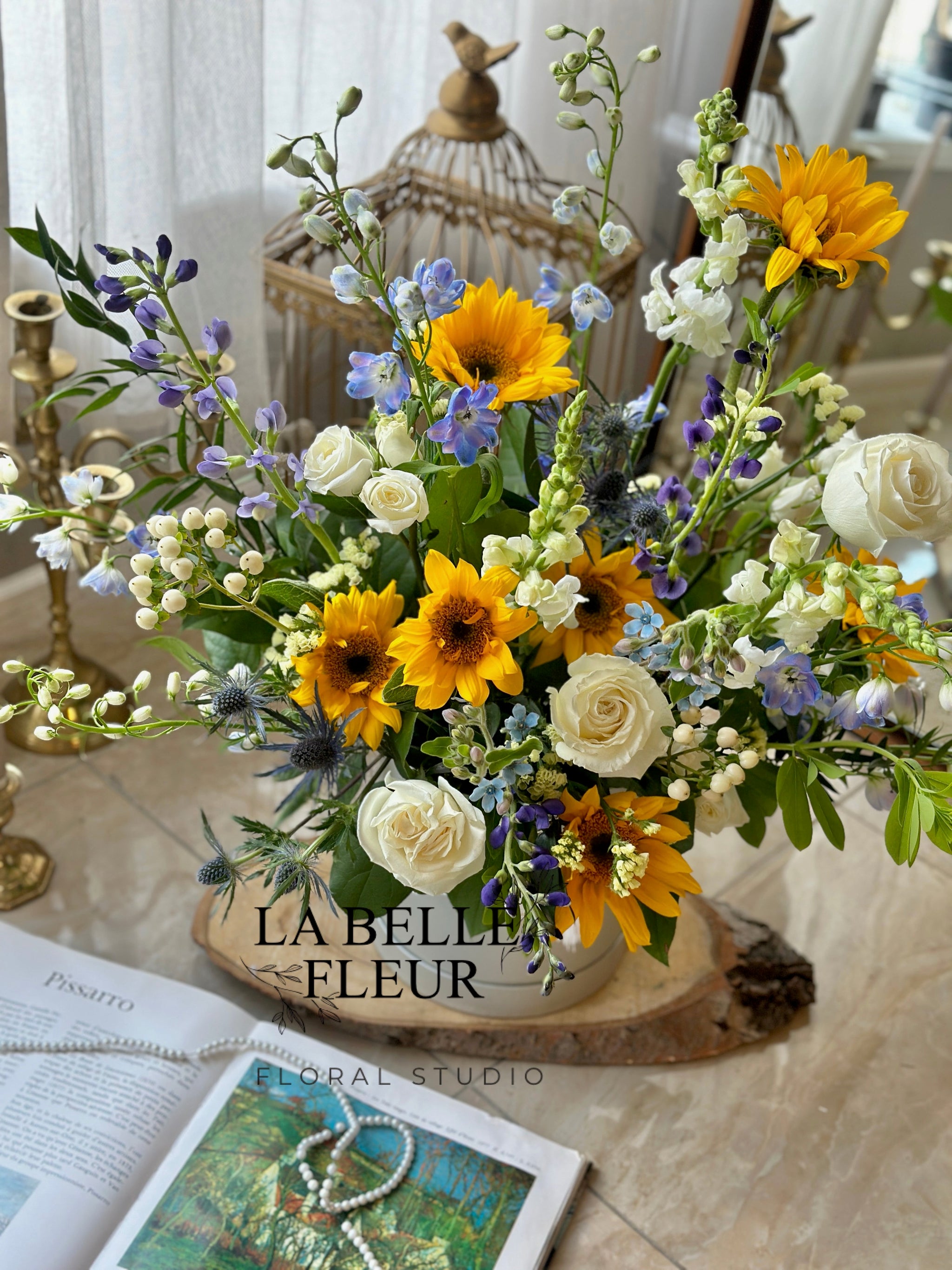 sunflower品 Vibrant Sunflower Fields Floral Display | La Belle Fleur