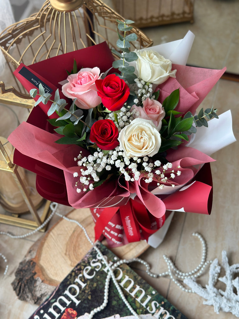 Valentine's day luxury rose bouquet
