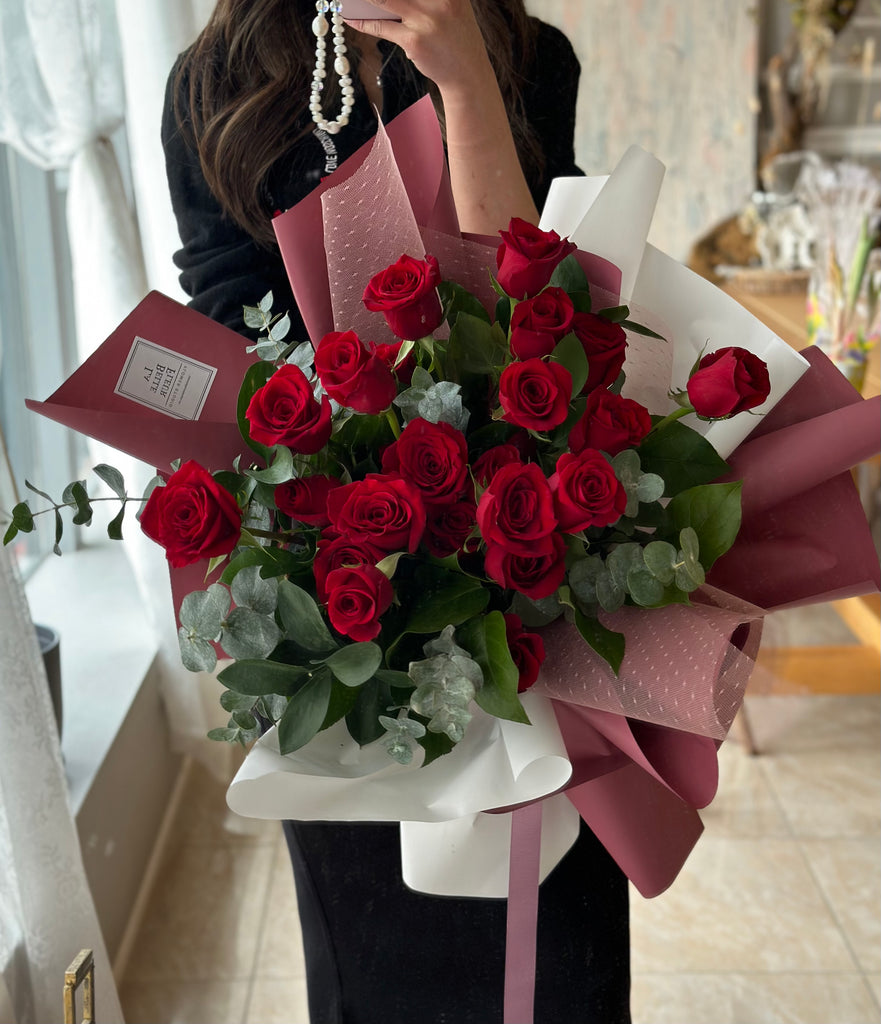 Valentine's day red rose bouquet