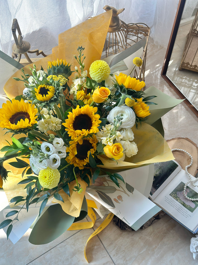 luxury sunflower bouquet