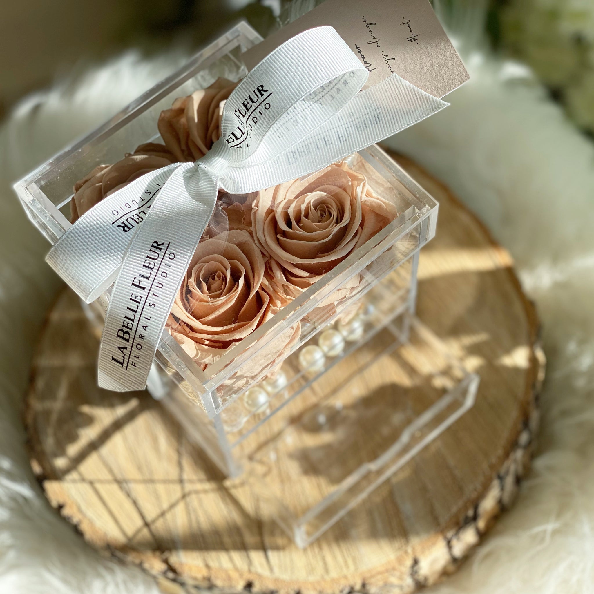 SALON CRYSTAL ROSE シャンパンボックス